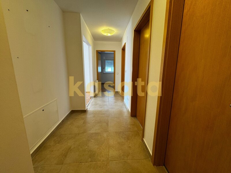Chitila oportunitate  apartament 3 camere spatios